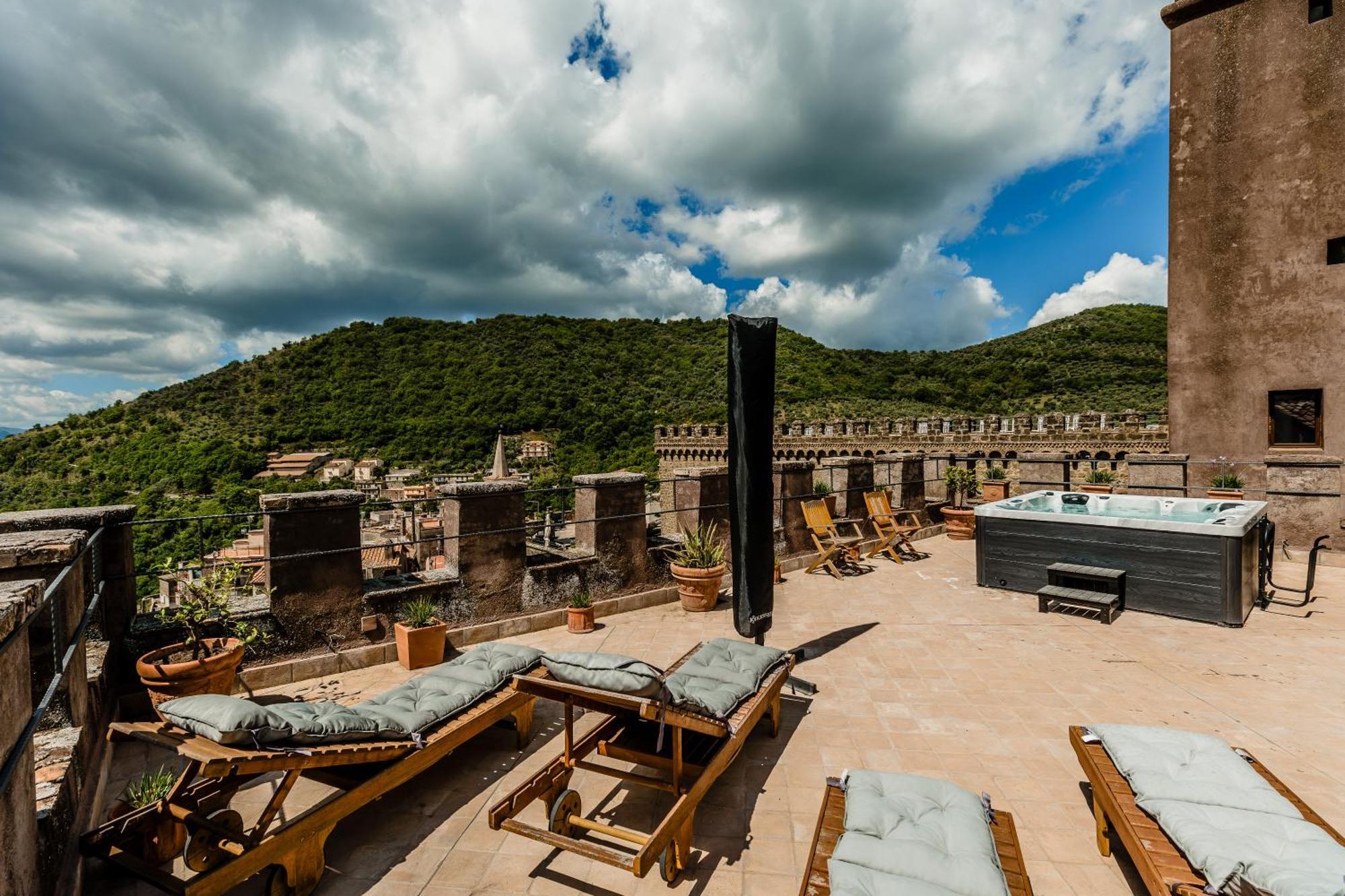 Castello Brancaccio Hotel San Gregorio da Sassola Luaran gambar